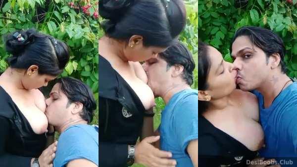 Indian Aunty Morning Walk - Big boob sucking video Indian bhabhi kissing lover outdoor