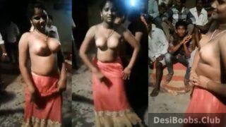 Strip dance of desi boobs Mallu girl