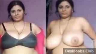 Haryana bhabhi showing big desi boobs