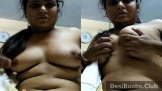 Mallu girl recording mms of boobs pressing